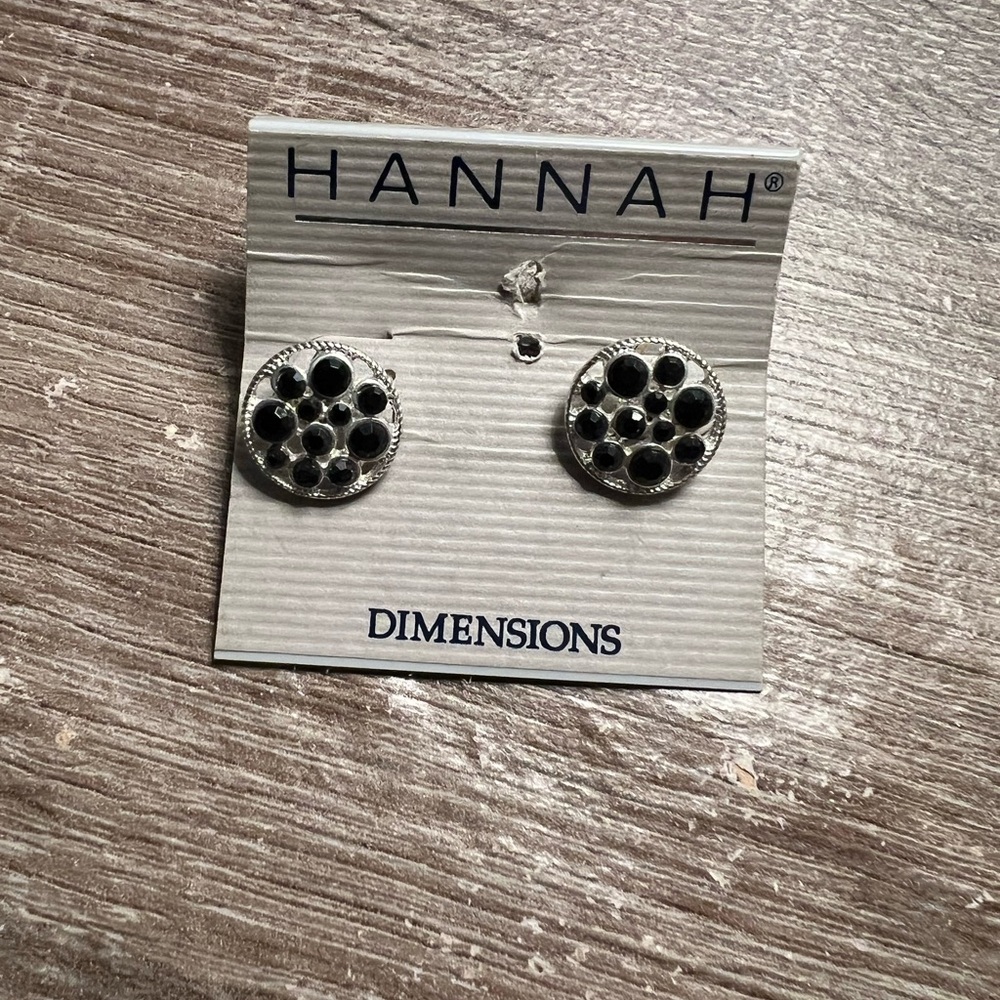 HANNAH Black Silver Round Earrings New